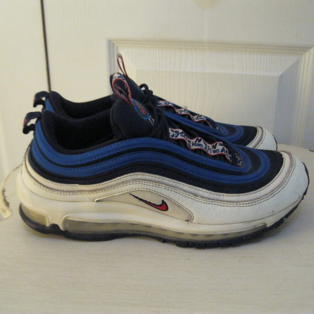 Men's Nike Air Max Shoes Size 8.5